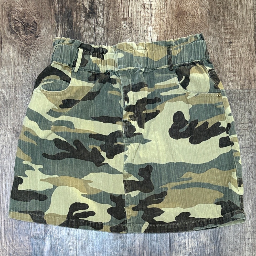 Lyn Burches Olive Green Camouflage Mini Skirt, Size Medium, Army Style Cotton
